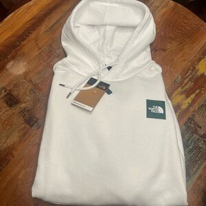 NWT North Face Men’s Hoodie